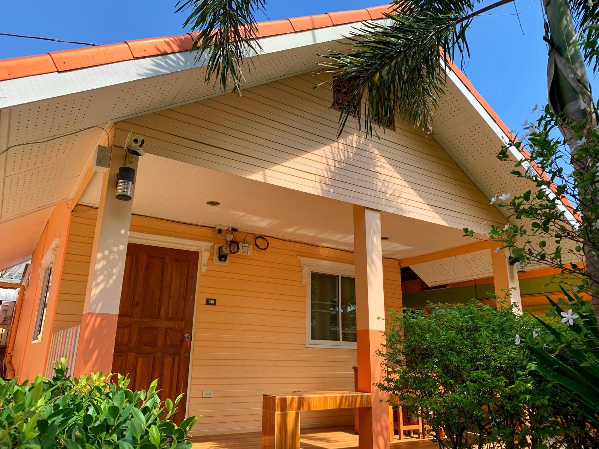 Thippawan Bungalow Ko Si Chang Luaran gambar