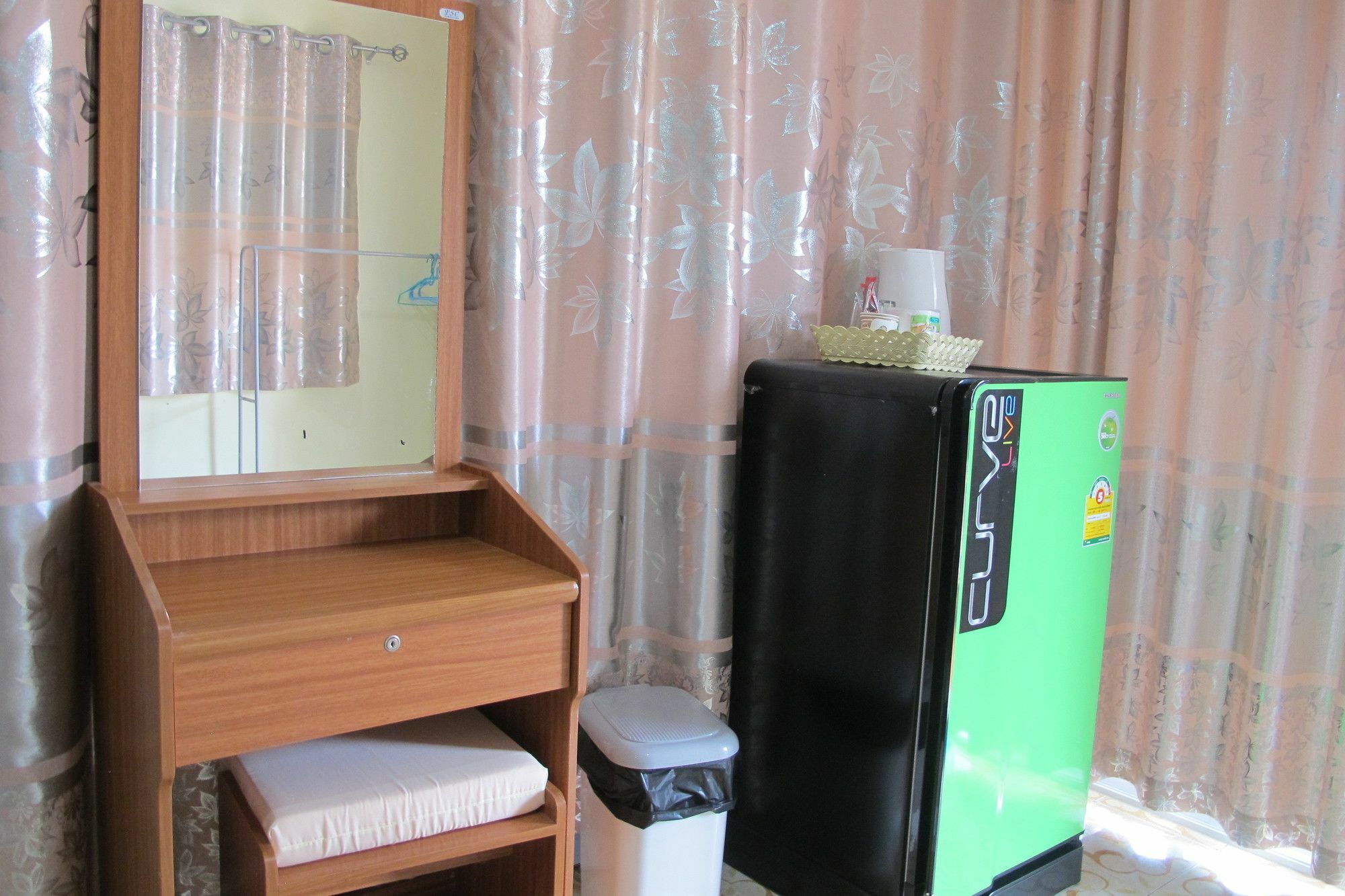 Thippawan Bungalow Ko Si Chang Luaran gambar