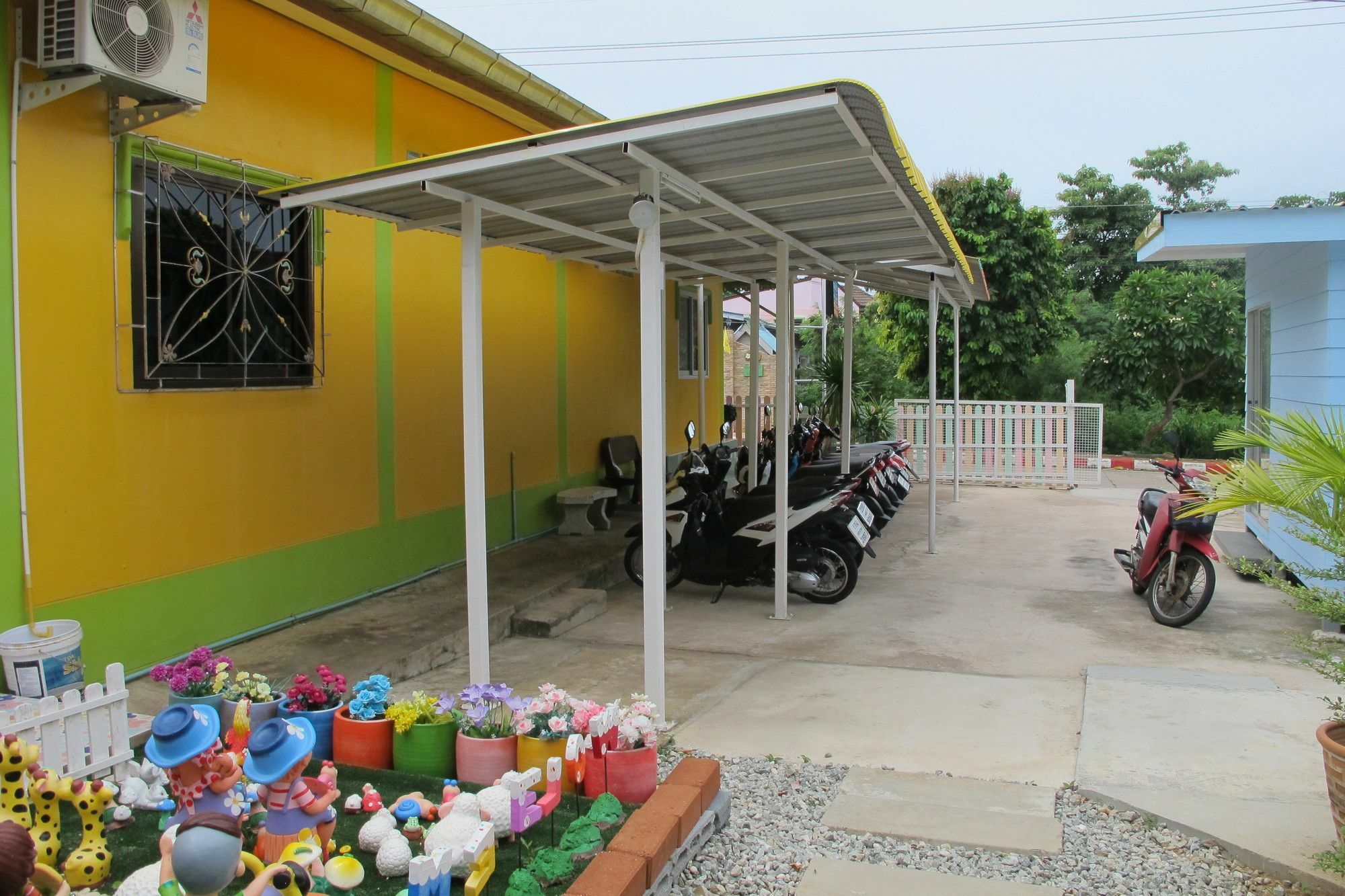 Thippawan Bungalow Ko Si Chang Luaran gambar