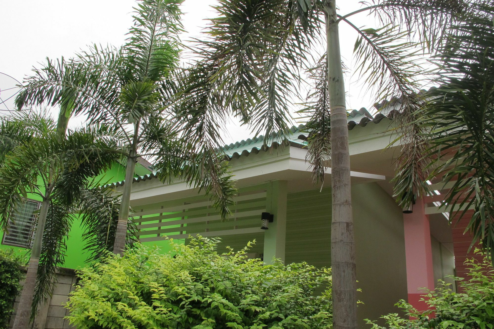 Thippawan Bungalow Ko Si Chang Luaran gambar