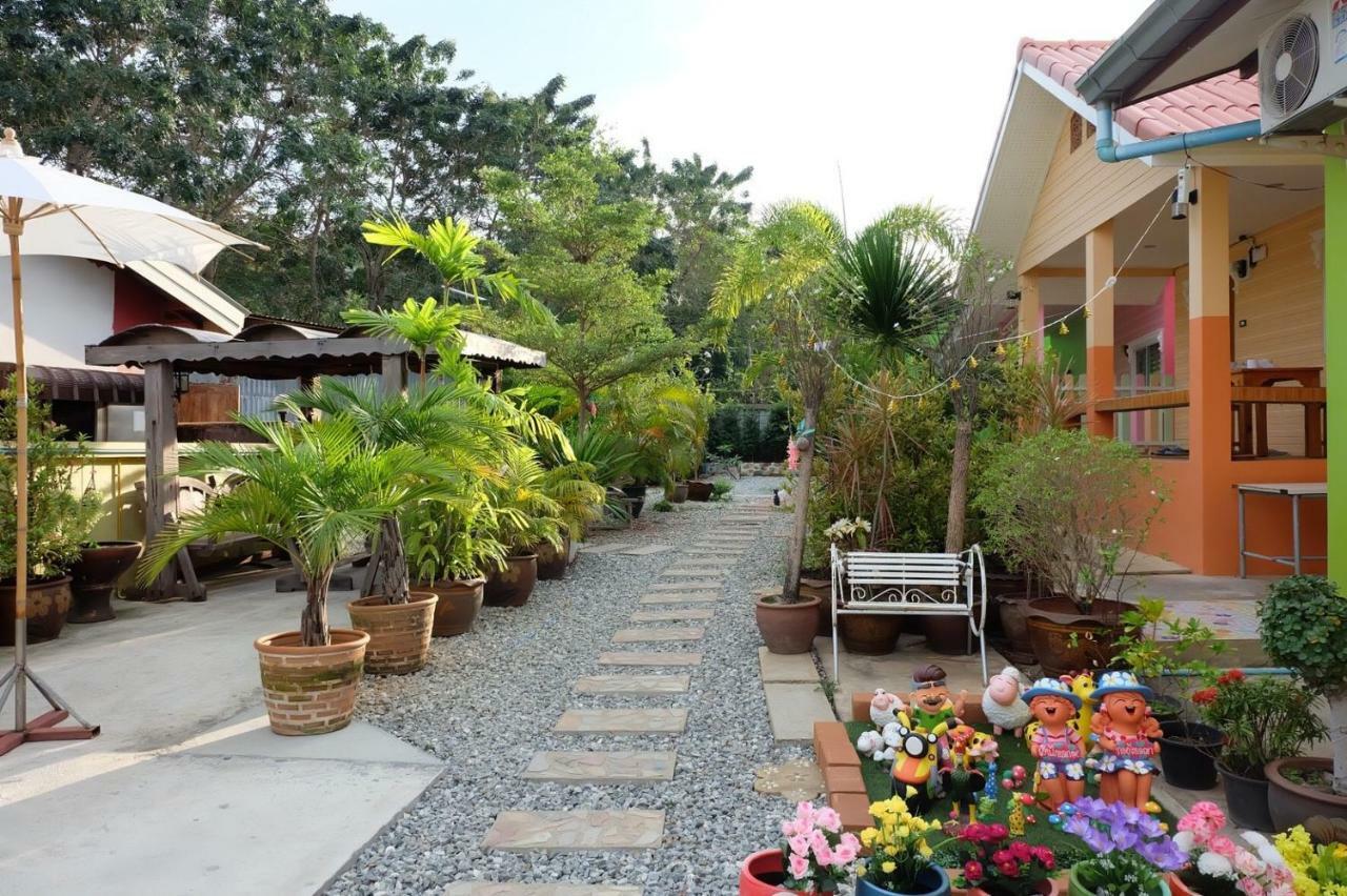 Thippawan Bungalow Ko Si Chang Luaran gambar
