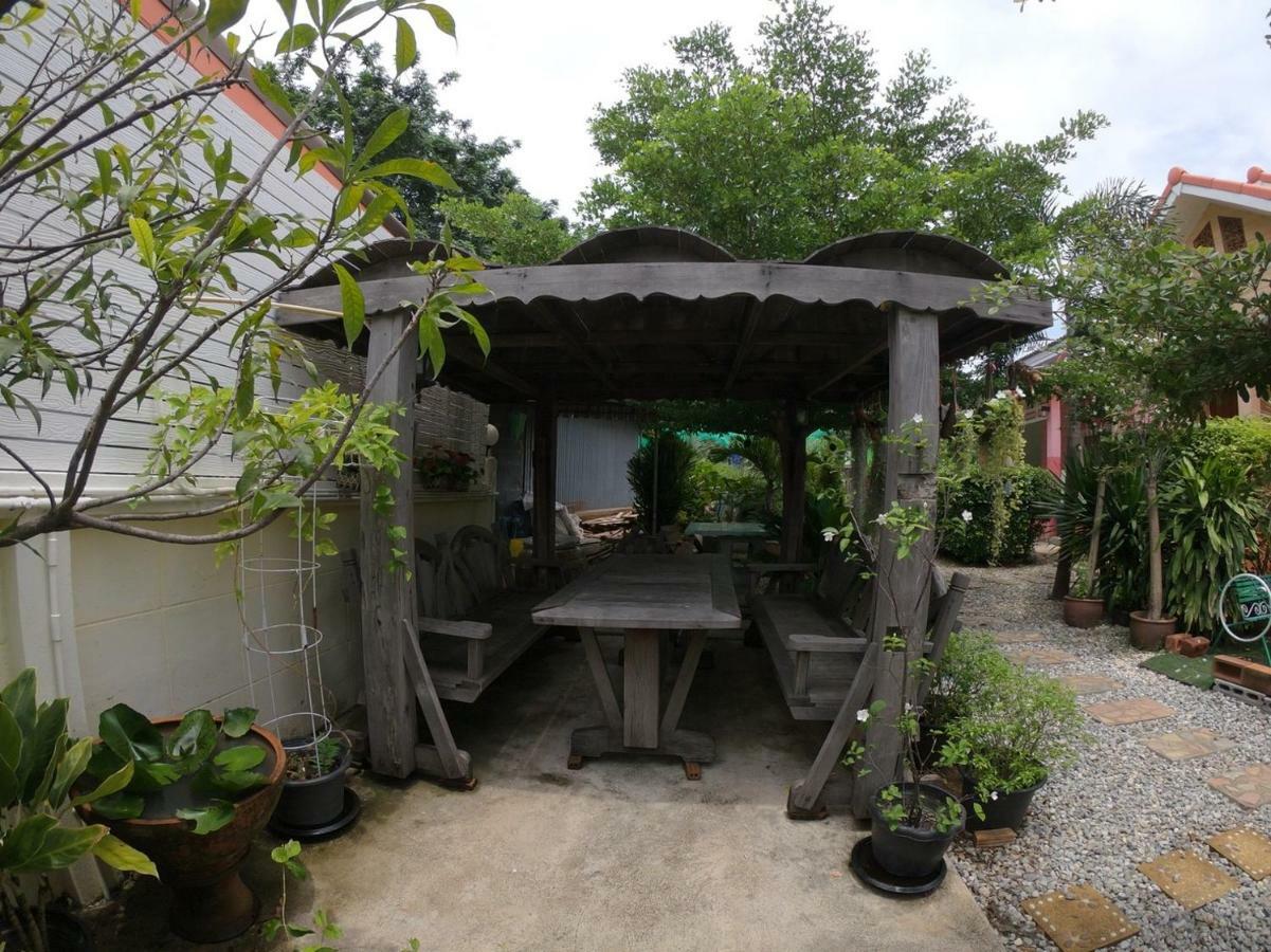 Thippawan Bungalow Ko Si Chang Luaran gambar
